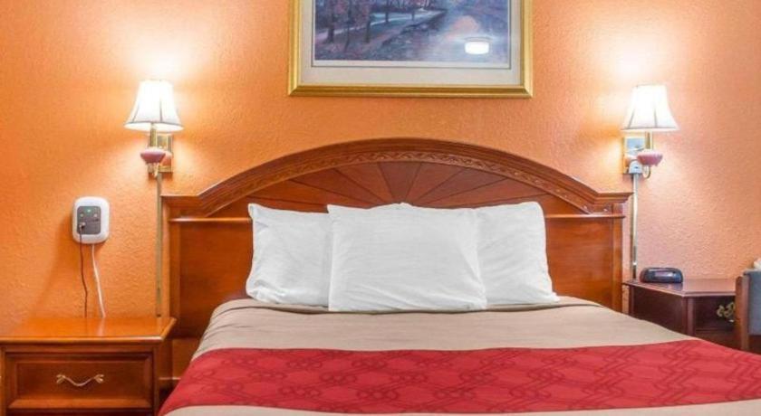 Econo Lodge Cuba I-86 Buitenkant foto