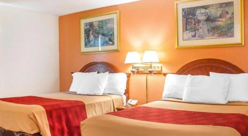Econo Lodge Cuba I-86 Buitenkant foto